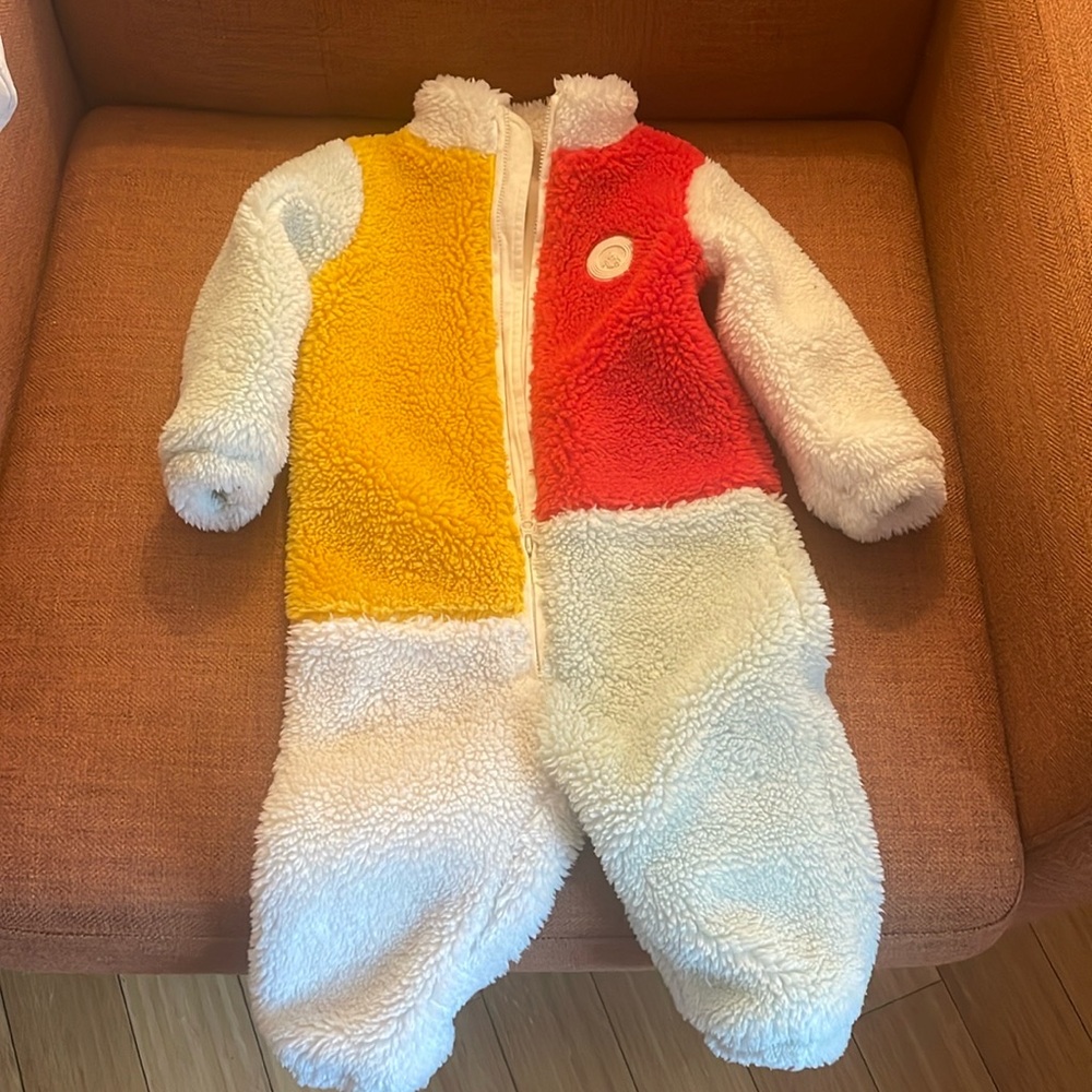 Kith toddler shepherd snowsuit good condition size 12-18